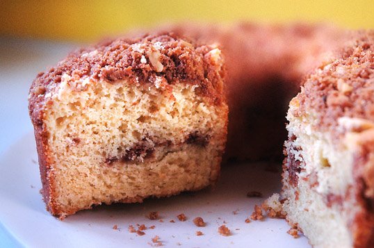 sour cream coffee cake