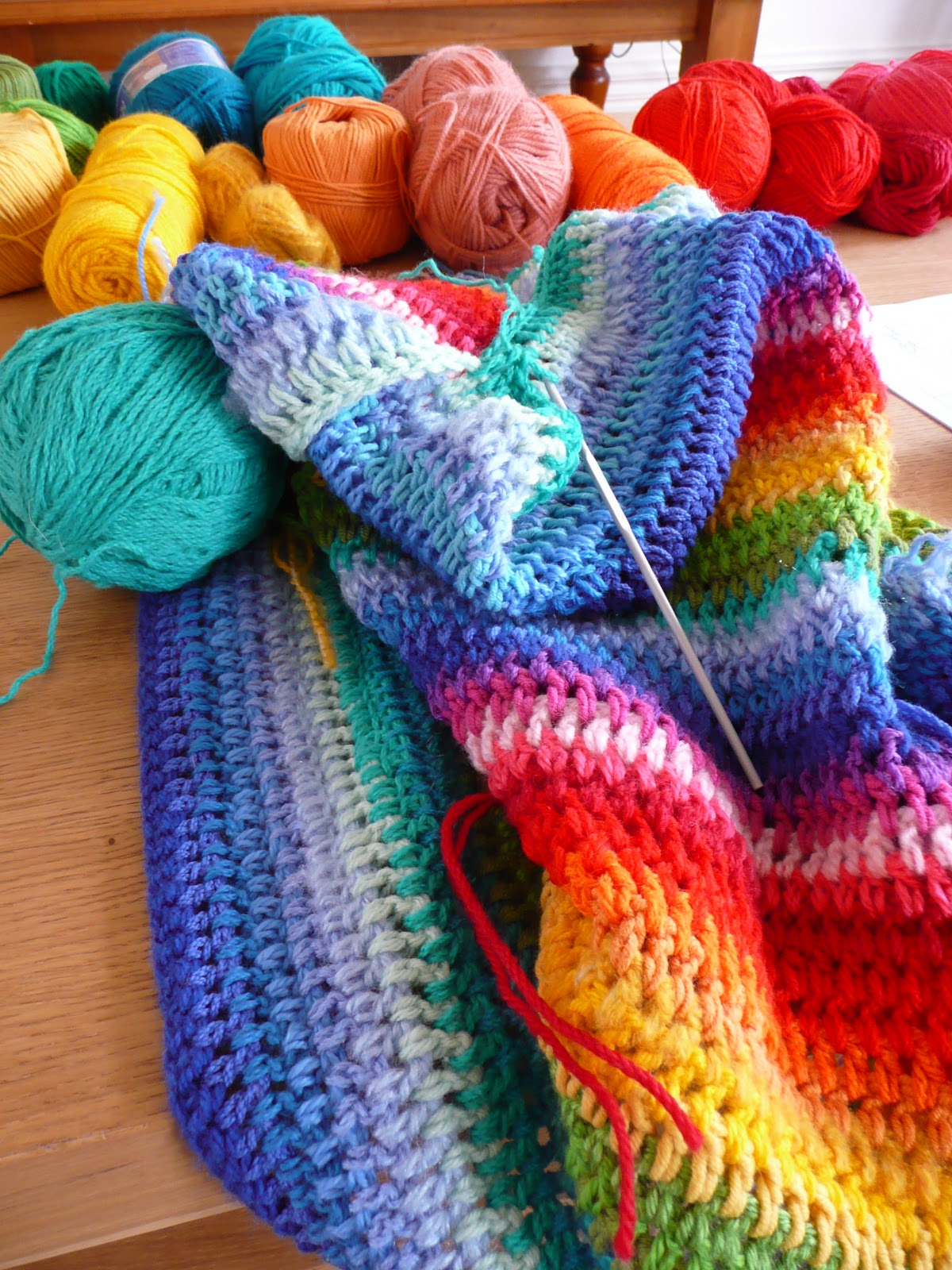Super Soft Cozy Velvet Plush Throw Blanket Rainbow ...