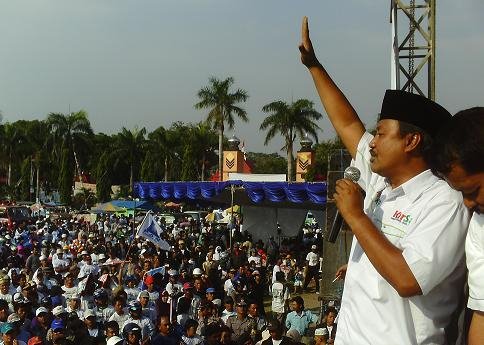 [karsa+bersama+ribuan+pendukung+di+jombang.JPG]