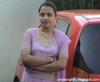 girl masturbats in school my aunt sucking my cock