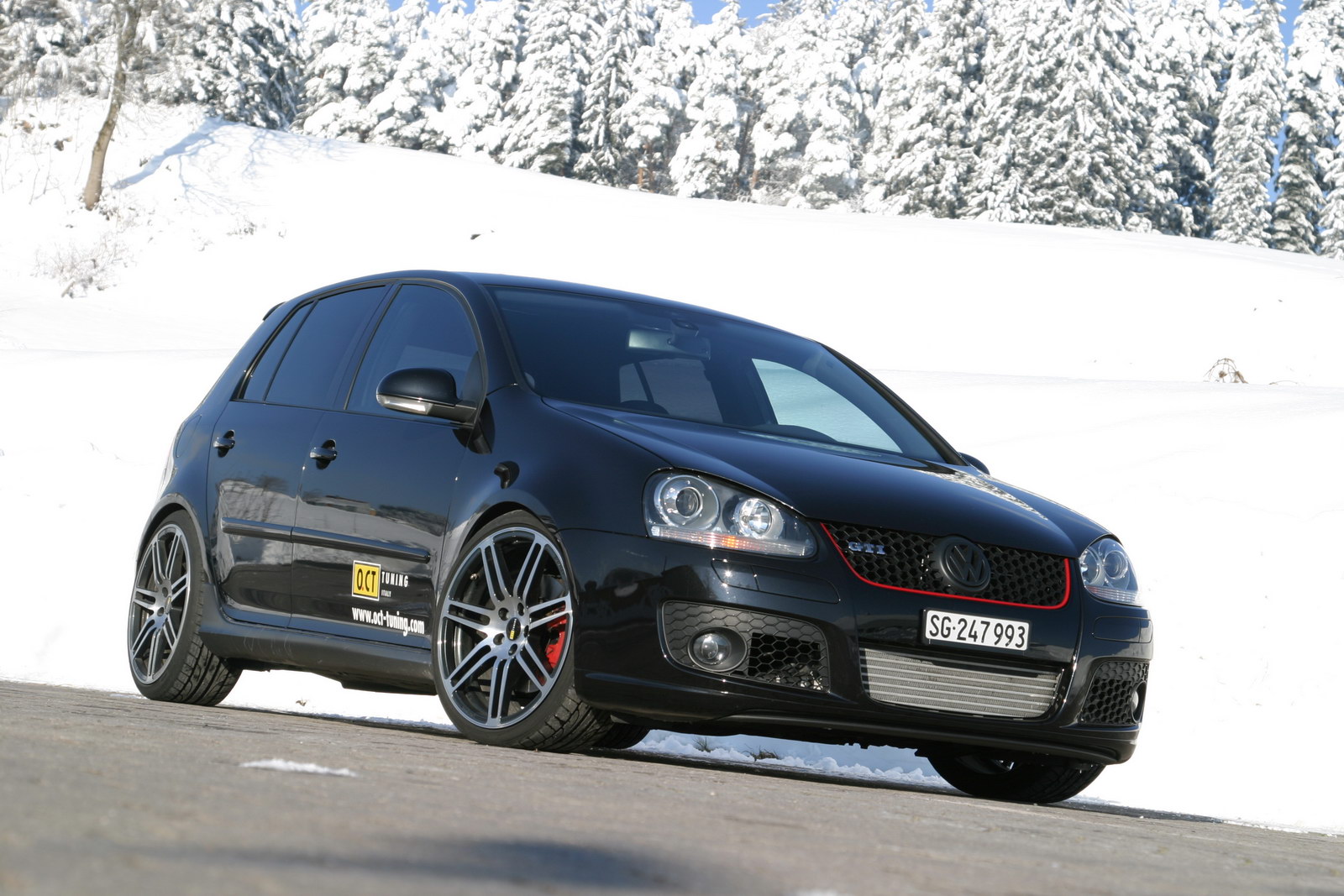 http://4.bp.blogspot.com/_YblkPPWly0I/TRy6qPqtXDI/AAAAAAAAI8o/k9fR3F7QCR4/s1600/oct-tuning-seat-leon-vw-golf-gti-hr-04.jpg
