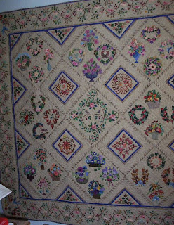 Find Applique Masterpiece : Little Brown Bird Patterns Smith