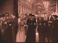 Screenshot aus Film 'Intolerance': Fabrikanten feiern eine Party