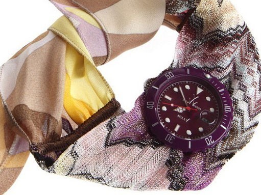 relogio-de-pulso-com-tricot-missoni-e-seda-estampada Relógios Femininos Estampados - 2017 relogio-de-pulso-com-tricot-missoni-e-seda-estampada