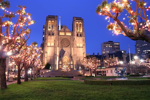 [Grace_Cathedral_and_the_holiday_lights.jpg]