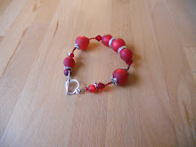 Bracelet "rouge passion" 30 euros
