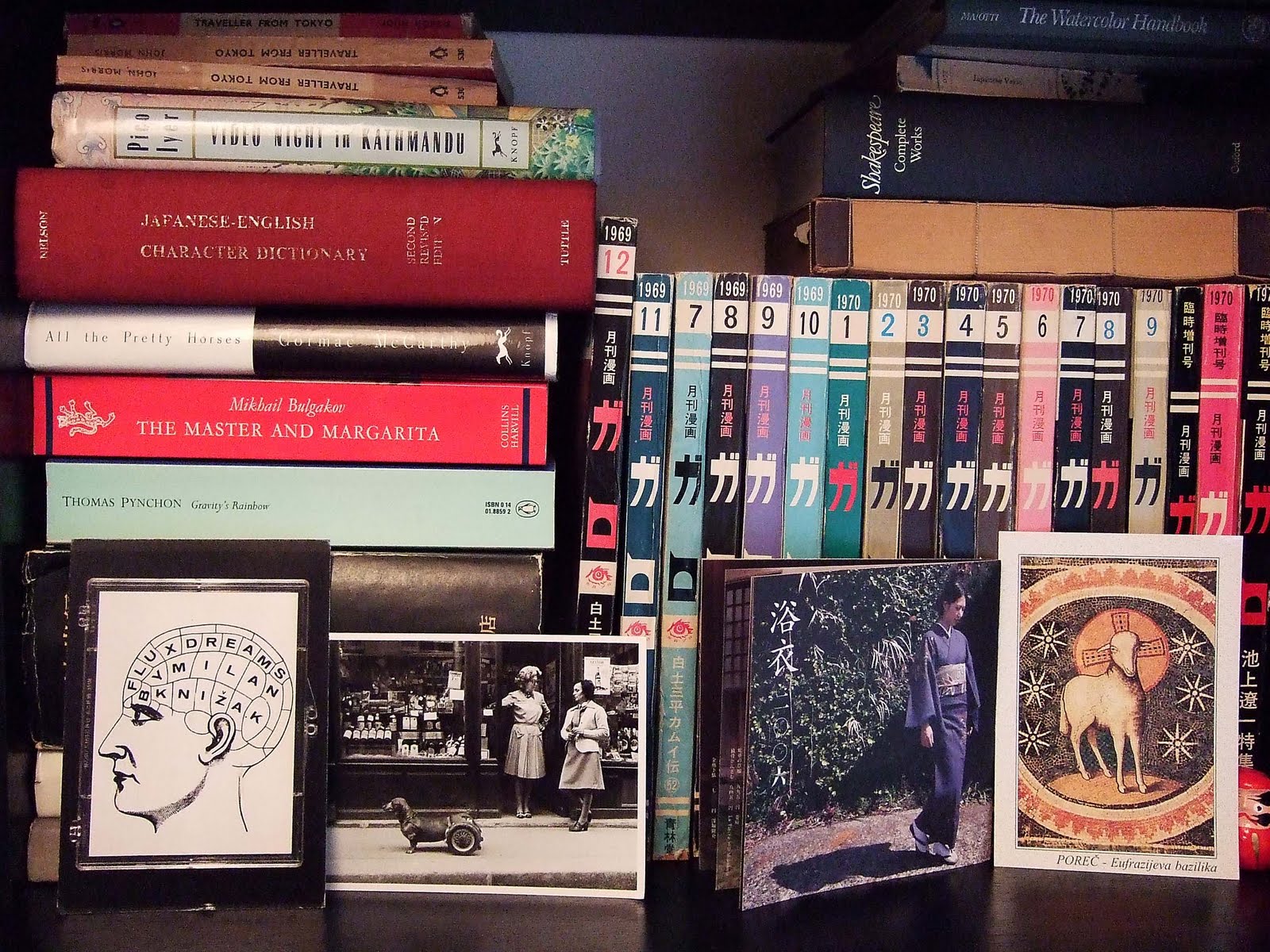 [My+bookshelf.jpg]
