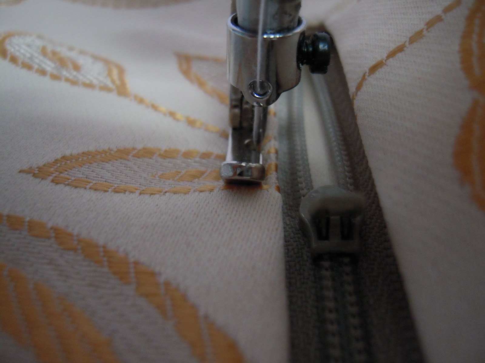 My journey Tutorial on zippered welt pocket