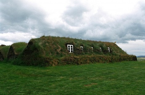 [turf_house_pascal_fellenneau.jpg]