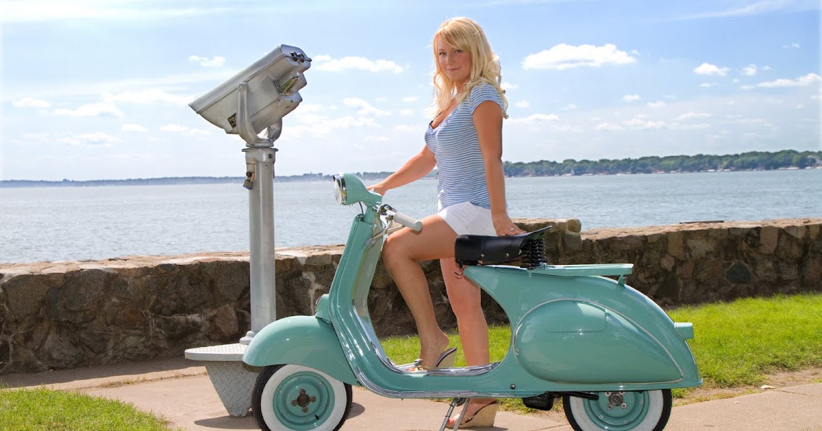 The Vanilla Bean Cupcake Scooters & Cupcakes