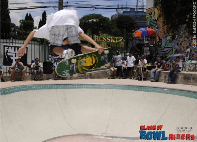 Tony Hawk's Pro Skater 2 (Multi): manobrar skates sem o risco de