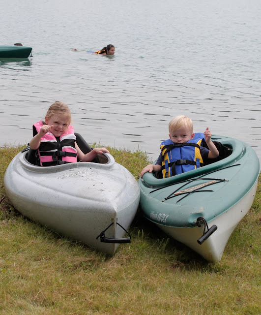 kids in kayak