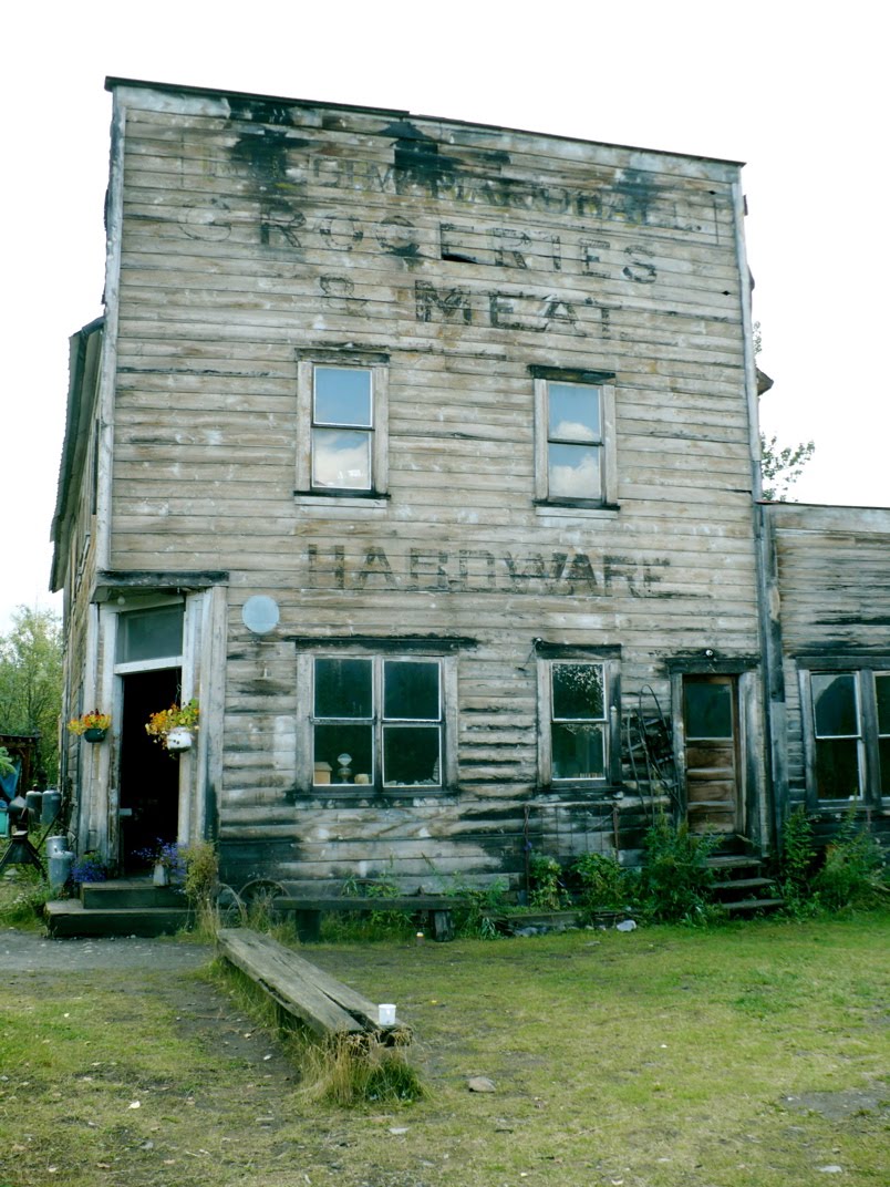 [7HardwareStore.JPG]