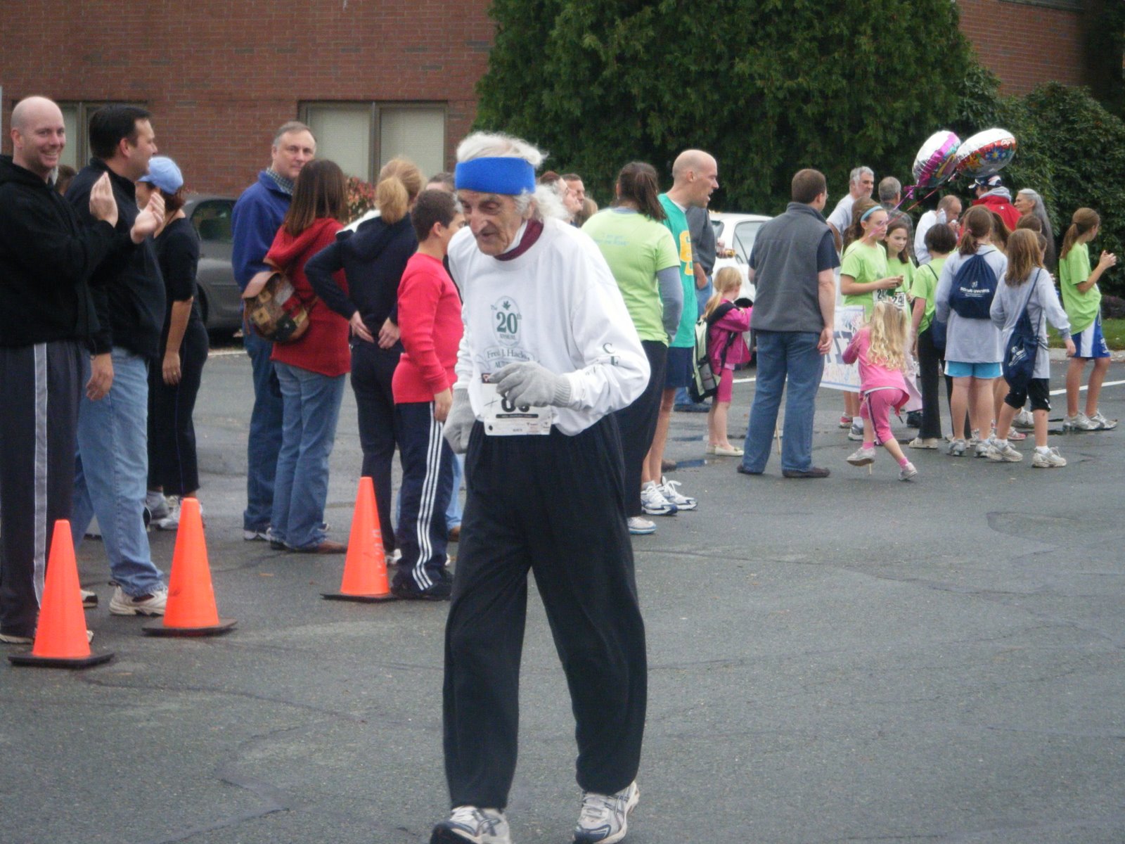 [2008_0328running0086.JPG]