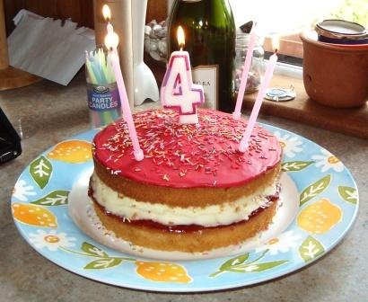 [cake.JPG]