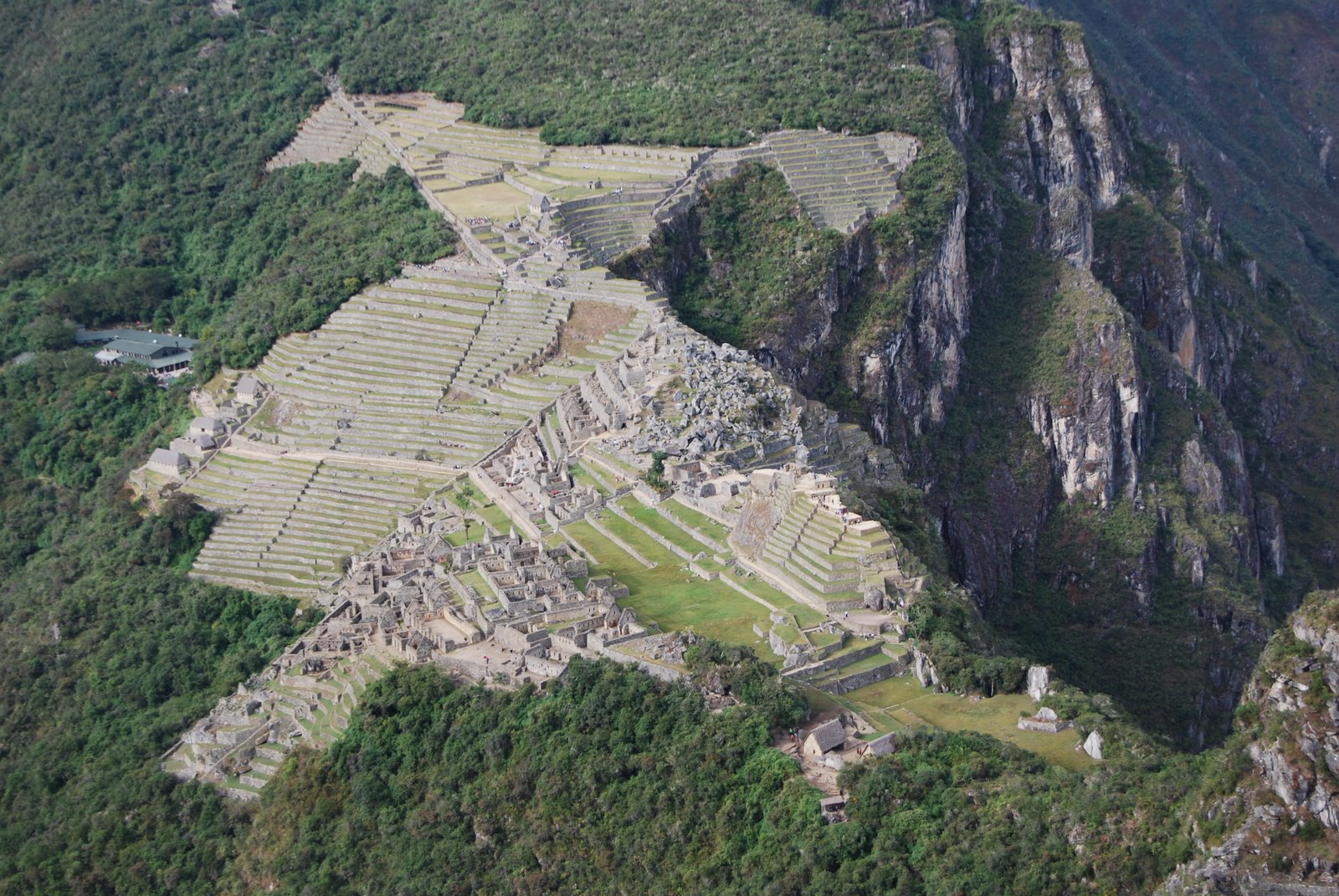 [Machu+from+highest.JPG]