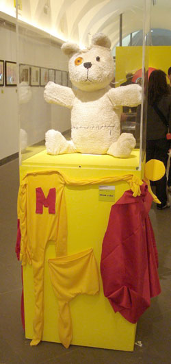 [04-la-teca-dell'orso-visione-anteriore-e-costume-di-Marvelmouse.jpg]