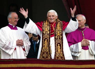 [Pope+Benedict+and+Cardinals+-+Purple+and+Scarlet.jpg]