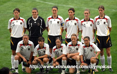 German Girls on German Women S Olympic Football Team Pose For Photos Before