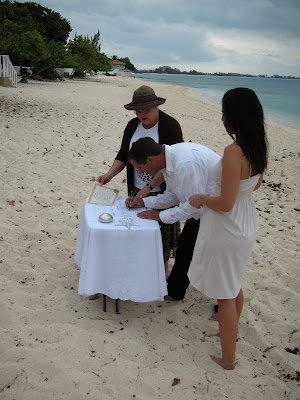 Simple, Barefoot Beach Wedding on Grand Cayman - image 3 Simple, Barefoot Beach Wedding on Grand Cayman - image 3
