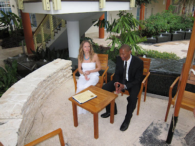 Love Blossoms for Simple Wedding at Caymana Bay, Grand Cayman - image 3 Love Blossoms for Simple Wedding at Caymana Bay, Grand Cayman - image 3
