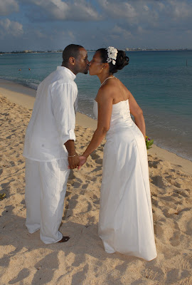 Simply Weddings Supports the US Armed Services - image 2 Simply Weddings Supports the US Armed Services - image 2