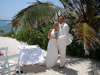 Cayman Beach Wedding with Unity Sand Ceremony - image 3 Cayman Beach Wedding with Unity Sand Ceremony - image 3
