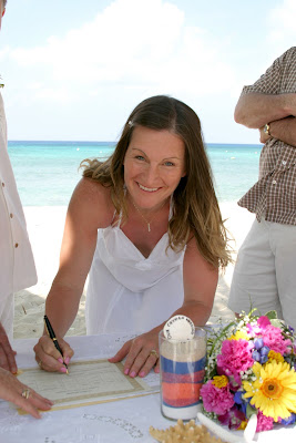 Family Style Cruise Wedding & Sand Ceremony in West Bay - image 6 Family Style Cruise Wedding & Sand Ceremony in West Bay - image 6