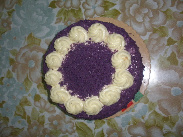 goldilocks ube cake