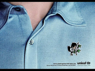 Camisa fabricada por crianças. Campanha da UNICEF contra trabalho infantil. UNICEF and child job. Camisa fabricada por crianças.