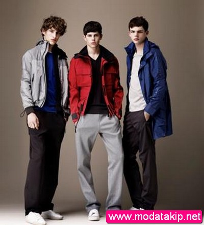 http://4.bp.blogspot.com/_Z8loRfZkzJo/S7cKbNtqZGI/AAAAAAAACqE/xMRfRjXGW8g/s1600/modatakip.net+burberry+erkek+spor+1.jpg