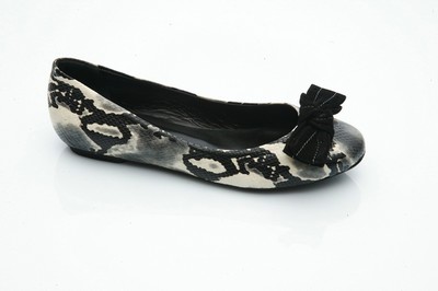 http://4.bp.blogspot.com/_Z8loRfZkzJo/S882MgYIBpI/AAAAAAAADFM/DwYW0Gkgar8/s1600/modatakip.net+sezon+modas%C4%B1+babetler+3.jpg