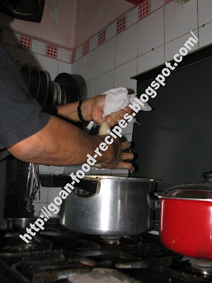 Gauva Puree on the Burner