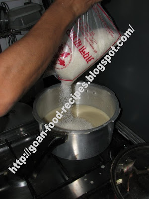 Add Sugar to the Guava Puree