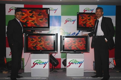 Kamal Nandi, VP, Sales and Marketing and George Menezes, COO of Godrej Appliances at the launch of Godrej EON XLCD TV