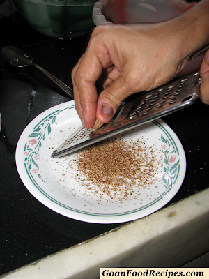 grinding the nutmeg