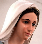 LA VIRGEN DE MEDJUGORJE LLORA EN ITALIA