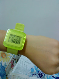 Just bought! love it by the first sight!@ Green Gambateh! haha