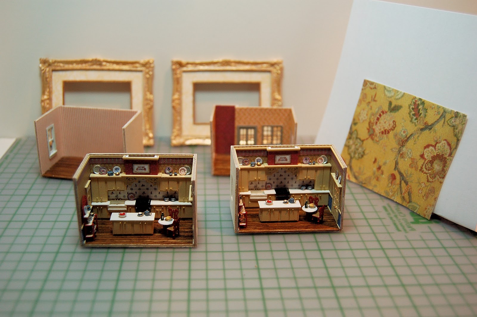 miniature room boxes