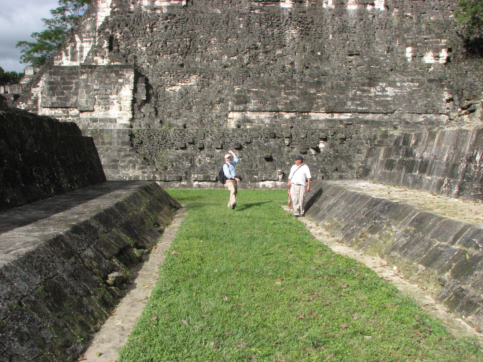[IMG_0777.JPG]