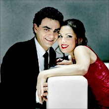 Anna and Rolando dressed as Violetta and Alfredo of the performance of La Traviata in 2005