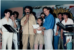 Recebendo homenagem da Torcida "Leões da Fabulosa"