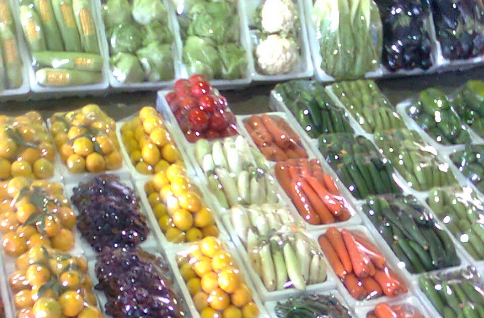Desert Girl on Kuwait The Vegetable Market (Souq al Khuthara)