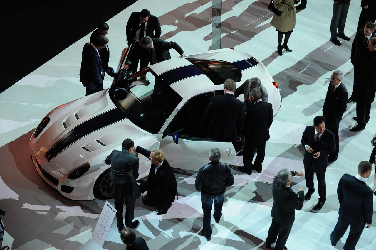 Cartopia Car Blog Cartopia Configurator Press Release Ferrari 599 Gto Presentation