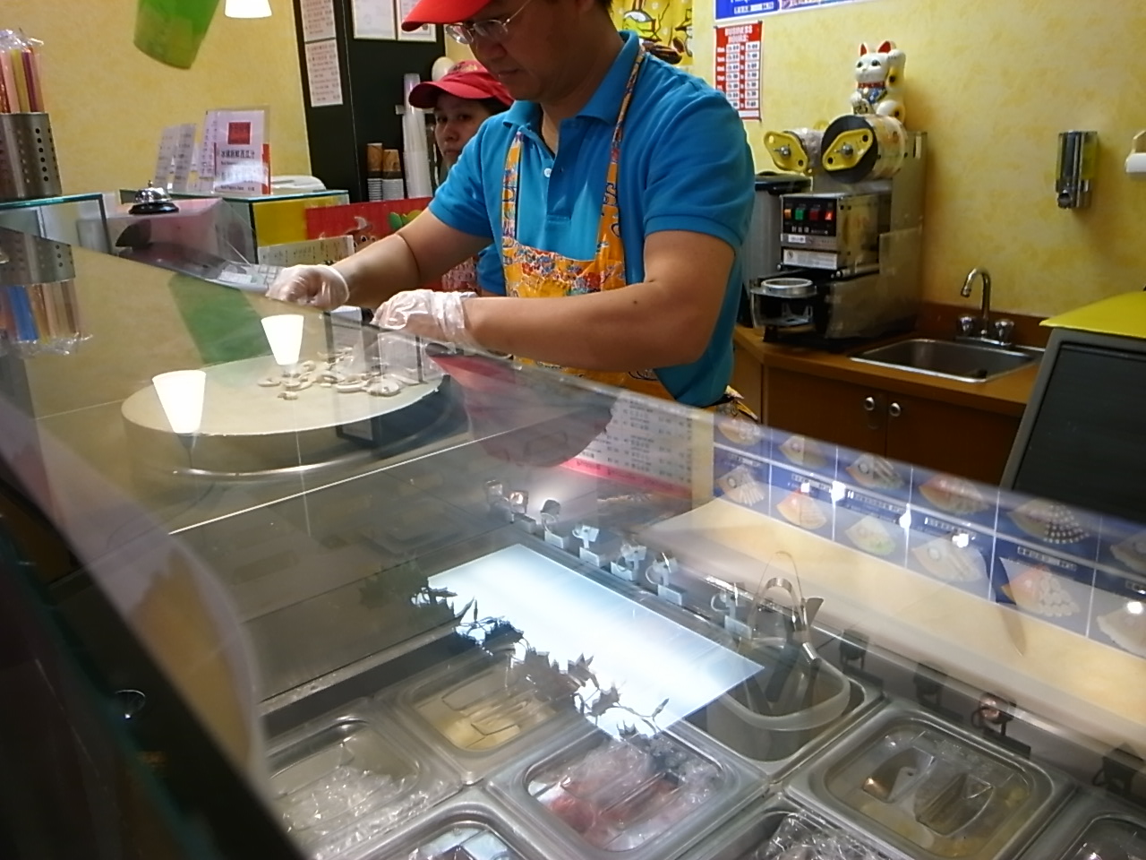 SHiRLEY SEES Japanese Waffle HouseOrdinary name but surprising waffles