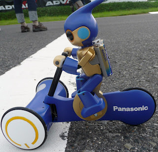Evolta Evolta, robot yang menjadi maskot perusahaan elektronik asal Jepun