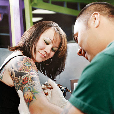 Celebrity Find a tattoo artist in 