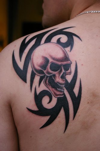 tribal skull tattoo back upper tattoo skull tattoo back upper tattoo