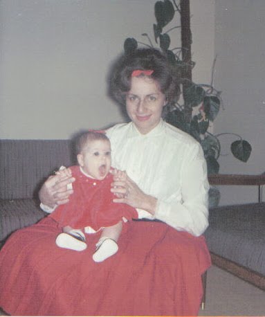 [07Lin-Hot+Momma+-+Lin.jpg]