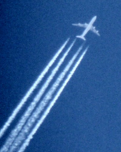 [Contrail.jpg]